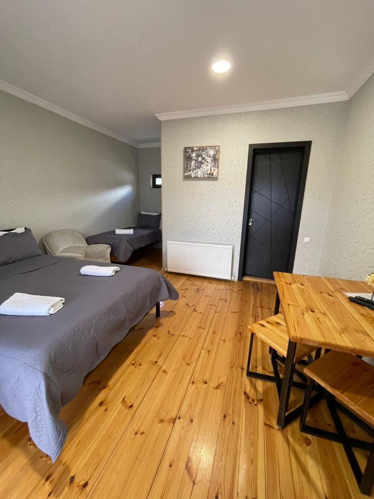 קזבגי Bibo'S Kokhi Guesthouse מראה חיצוני תמונה